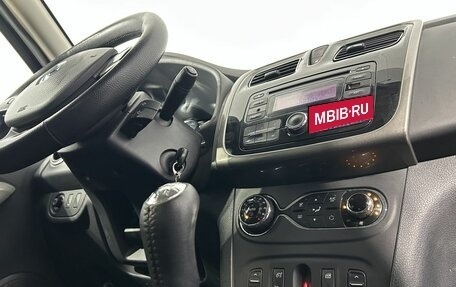 Renault Sandero II рестайлинг, 2015 год, 870 000 рублей, 24 фотография