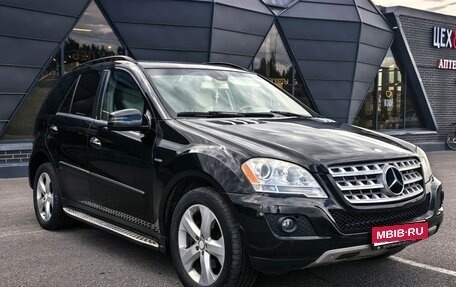 Mercedes-Benz M-Класс, 2011 год, 1 460 000 рублей, 1 фотография
