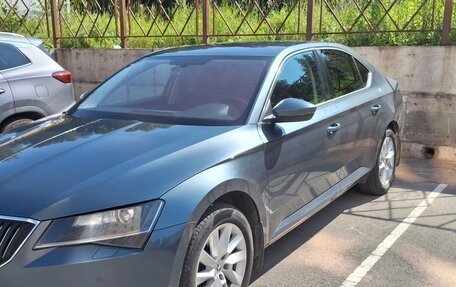 Skoda Superb III рестайлинг, 2017 год, 1 800 000 рублей, 8 фотография