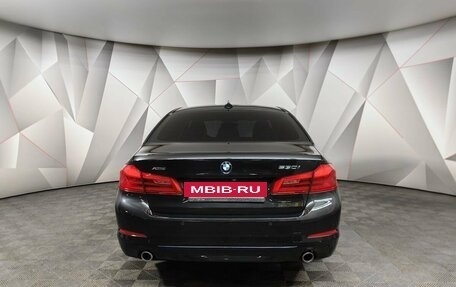 BMW 5 серия, 2017 год, 3 190 000 рублей, 4 фотография