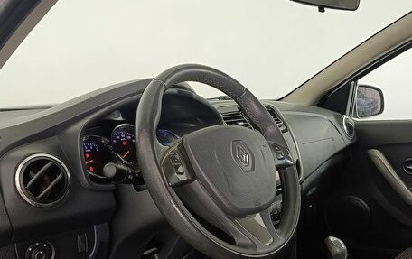Renault Logan II, 2017 год, 830 000 рублей, 9 фотография