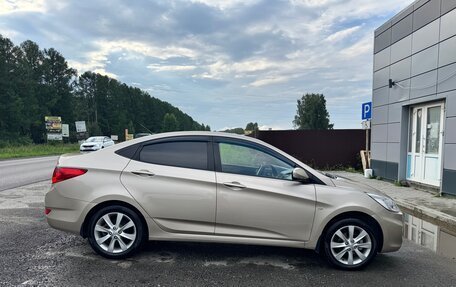 Hyundai Solaris II рестайлинг, 2013 год, 600 000 рублей, 2 фотография
