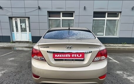 Hyundai Solaris II рестайлинг, 2013 год, 600 000 рублей, 4 фотография