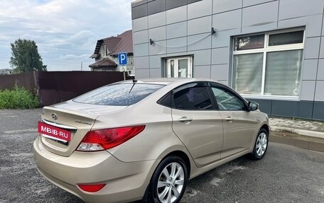 Hyundai Solaris II рестайлинг, 2013 год, 600 000 рублей, 3 фотография