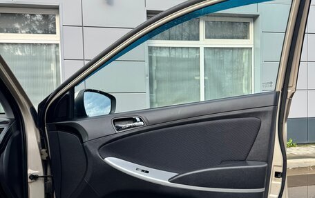 Hyundai Solaris II рестайлинг, 2013 год, 600 000 рублей, 19 фотография