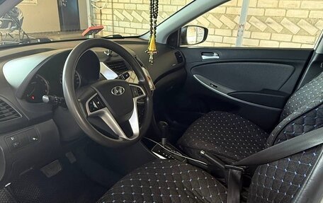Hyundai Solaris II рестайлинг, 2013 год, 850 000 рублей, 6 фотография