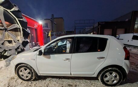 Renault Sandero I, 2013 год, 730 000 рублей, 14 фотография