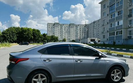 Hyundai Solaris II рестайлинг, 2018 год, 1 300 000 рублей, 5 фотография