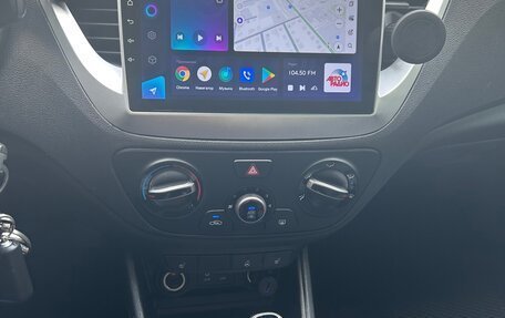 Hyundai Solaris II рестайлинг, 2018 год, 1 300 000 рублей, 6 фотография