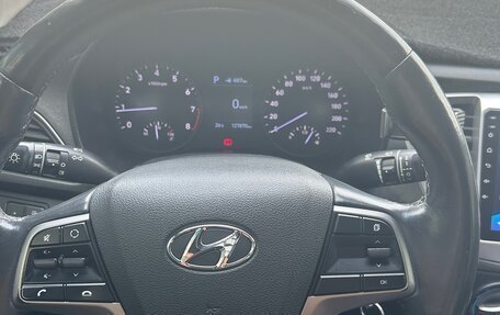 Hyundai Solaris II рестайлинг, 2018 год, 1 300 000 рублей, 9 фотография