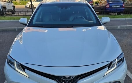 Toyota Camry, 2020 год, 2 890 000 рублей, 8 фотография