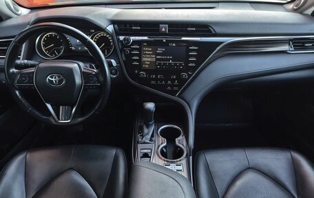 Toyota Camry, 2020 год, 3 499 000 рублей, 6 фотография