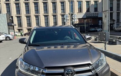 Toyota Highlander III, 2018 год, 3 700 000 рублей, 1 фотография
