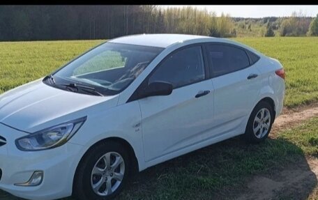 Hyundai Solaris II рестайлинг, 2012 год, 680 000 рублей, 5 фотография