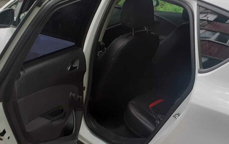 Opel Astra J, 2010 год, 500 000 рублей, 3 фотография