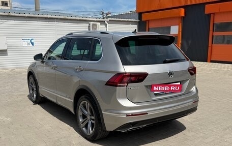 Volkswagen Tiguan II, 2018 год, 3 490 000 рублей, 10 фотография