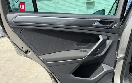 Volkswagen Tiguan II, 2018 год, 3 490 000 рублей, 26 фотография