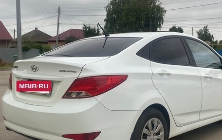 Hyundai Solaris II рестайлинг, 2015 год, 910 000 рублей, 4 фотография