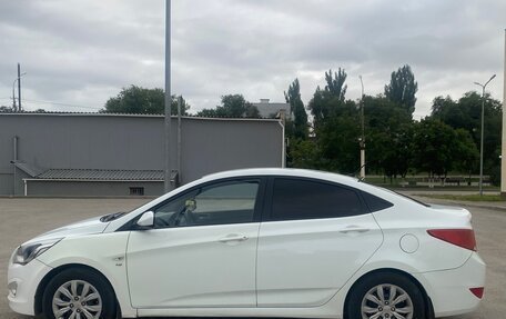 Hyundai Solaris II рестайлинг, 2015 год, 910 000 рублей, 7 фотография