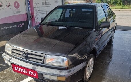 Volkswagen Vento, 1994 год, 155 000 рублей, 4 фотография