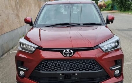 Toyota Raize I, 2022 год, 1 350 000 рублей, 3 фотография