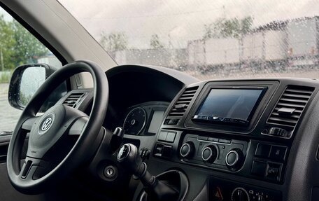 Volkswagen Transporter T5 рестайлинг, 2011 год, 1 299 000 рублей, 16 фотография