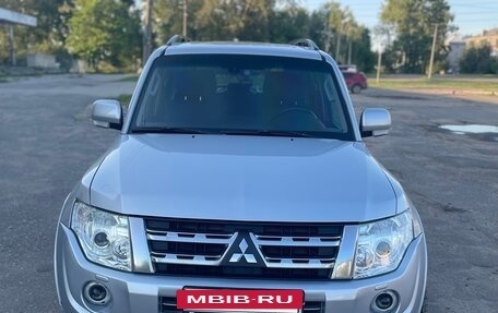 Mitsubishi Pajero IV, 2011 год, 2 050 000 рублей, 7 фотография