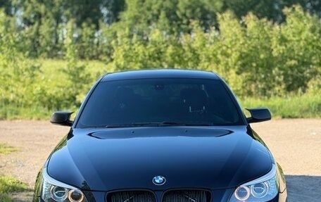 BMW 5 серия, 2006 год, 1 550 000 рублей, 3 фотография
