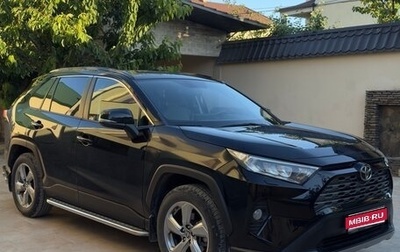 Toyota RAV4, 2020 год, 3 200 000 рублей, 1 фотография