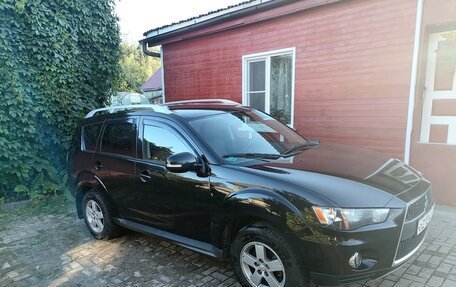 Mitsubishi Outlander III рестайлинг 3, 2010 год, 870 000 рублей, 2 фотография