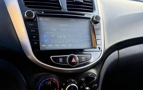 Hyundai Solaris II рестайлинг, 2014 год, 808 000 рублей, 10 фотография