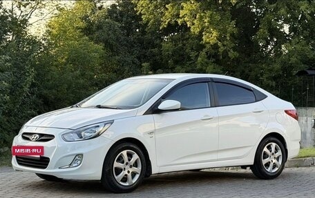 Hyundai Solaris II рестайлинг, 2014 год, 808 000 рублей, 2 фотография