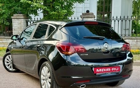 Opel Astra J, 2011 год, 600 000 рублей, 4 фотография