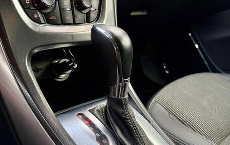 Opel Astra J, 2011 год, 600 000 рублей, 25 фотография