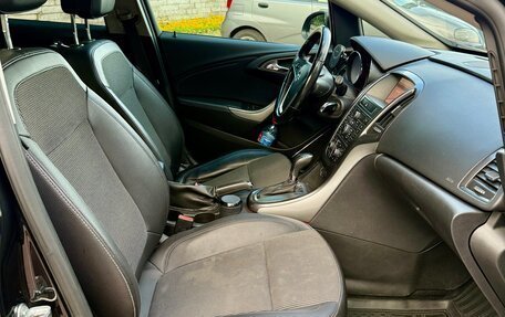 Opel Astra J, 2011 год, 600 000 рублей, 29 фотография