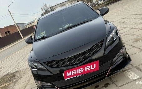 Hyundai Solaris II рестайлинг, 2015 год, 800 000 рублей, 1 фотография