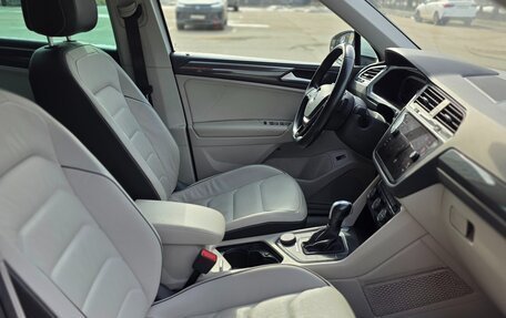Volkswagen Tiguan II, 2019 год, 3 190 000 рублей, 13 фотография