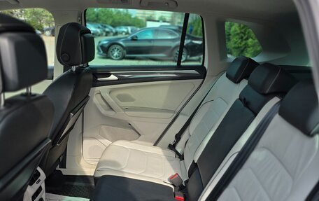 Volkswagen Tiguan II, 2019 год, 3 190 000 рублей, 10 фотография