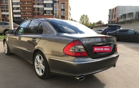 Mercedes-Benz E-Класс, 2007 год, 1 400 000 рублей, 5 фотография