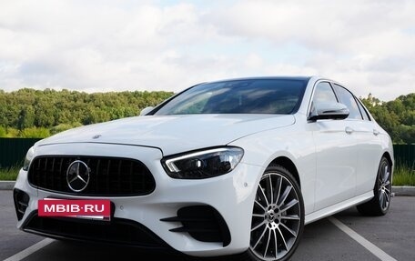 Mercedes-Benz E-Класс, 2021 год, 4 900 000 рублей, 2 фотография