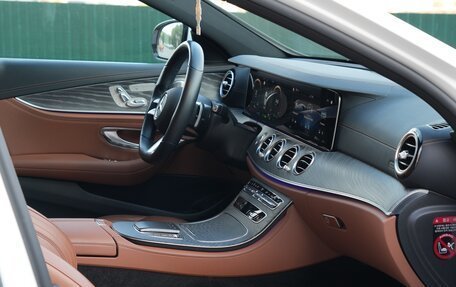 Mercedes-Benz E-Класс, 2021 год, 4 900 000 рублей, 18 фотография