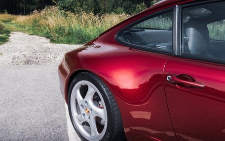 Porsche 911, 1996 год, 18 275 000 рублей, 19 фотография