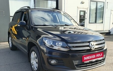Volkswagen Tiguan I, 2011 год, 971 000 рублей, 3 фотография