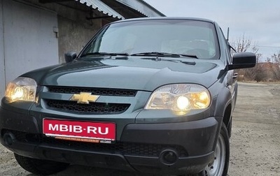 Chevrolet Niva I рестайлинг, 2018 год, 770 000 рублей, 1 фотография