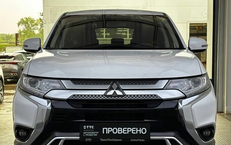 Mitsubishi Outlander III рестайлинг 3, 2019 год, 2 390 000 рублей, 2 фотография