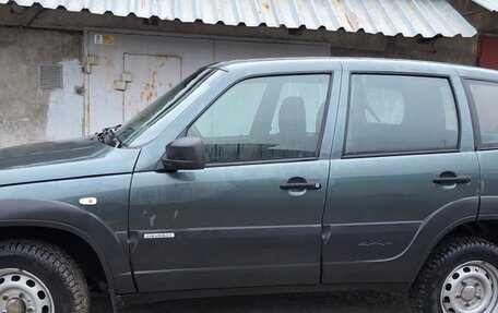 Chevrolet Niva I рестайлинг, 2018 год, 770 000 рублей, 4 фотография