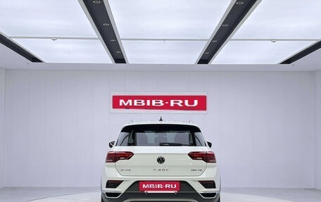 Volkswagen T-Roc I, 2022 год, 1 627 009 рублей, 4 фотография