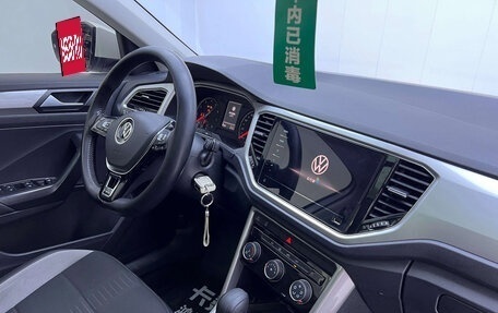 Volkswagen T-Roc I, 2022 год, 1 627 009 рублей, 13 фотография