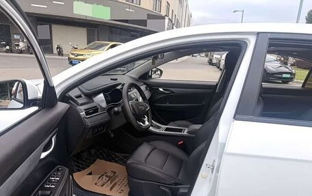 Geely Emgrand, 2022 год, 1 210 000 рублей, 6 фотография