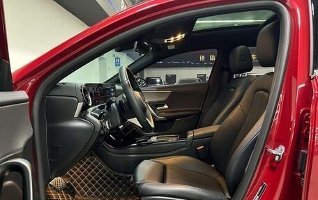 Mercedes-Benz A-Класс, 2023 год, 2 213 000 рублей, 9 фотография